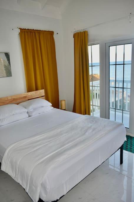 Villa Irie Vibes Ocean View à Negril Extérieur photo
