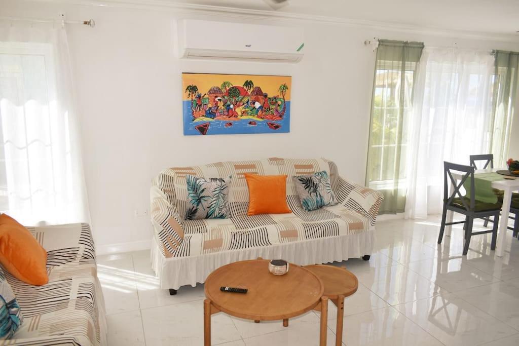 Villa Irie Vibes Ocean View à Negril Extérieur photo