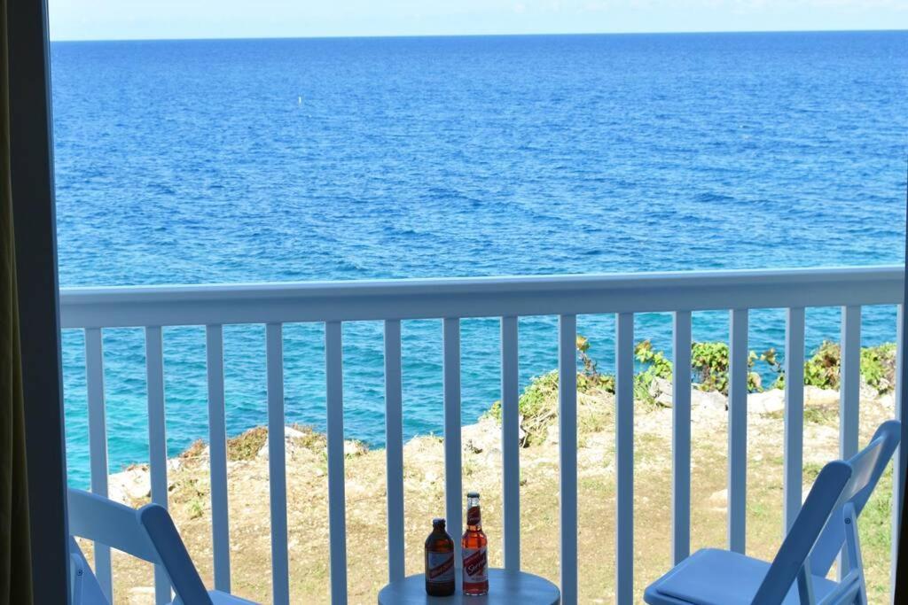 Villa Irie Vibes Ocean View à Negril Extérieur photo