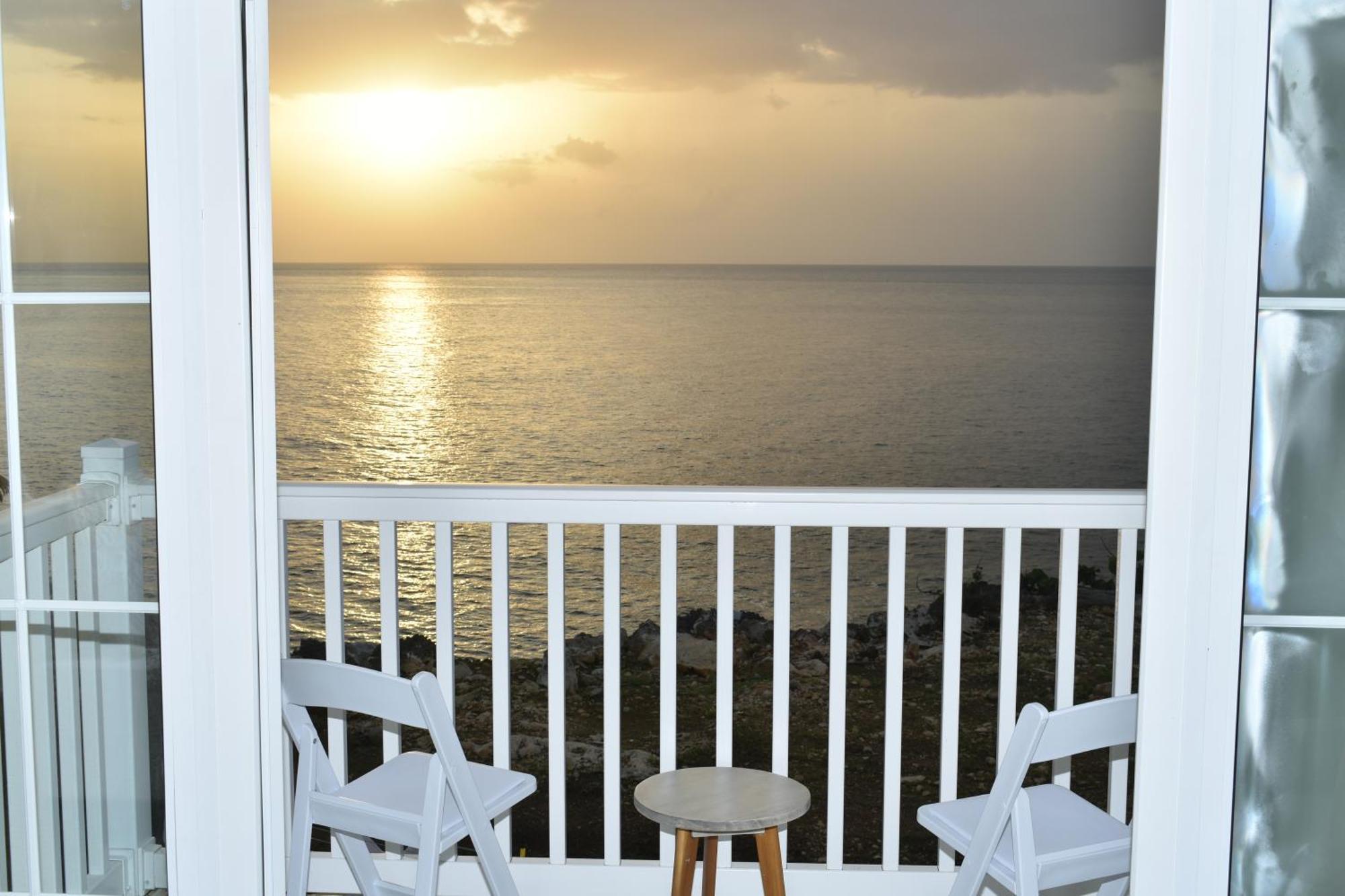 Villa Irie Vibes Ocean View à Negril Extérieur photo